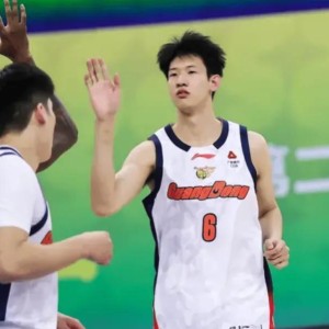 亚博体育APP-广东104-113上海1喜3忧！黄明依奇兵，内线+张皓嘉没法看！